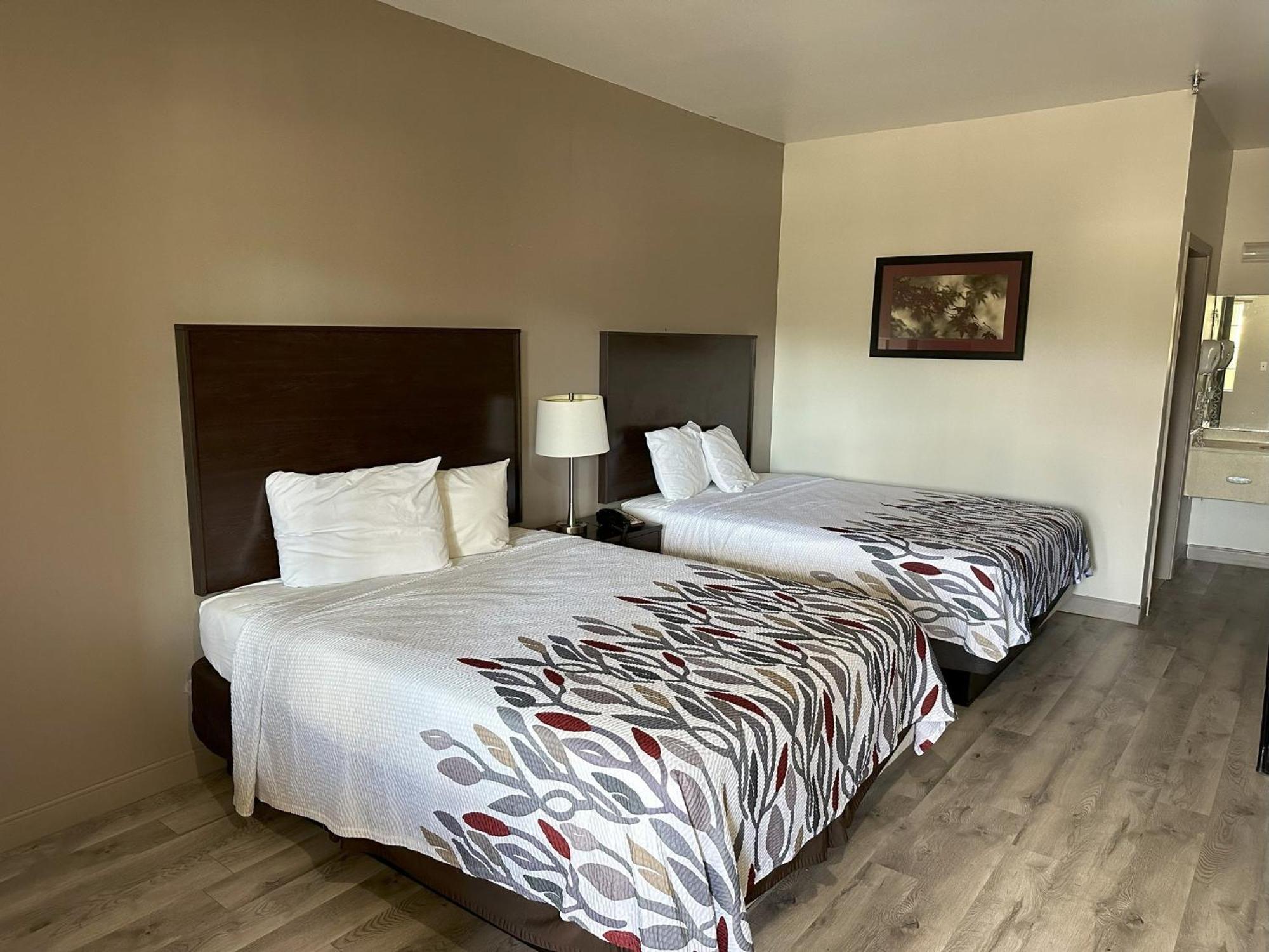Red Roof Inn & Suites Lake Orion / Auburn Hills Ngoại thất bức ảnh
